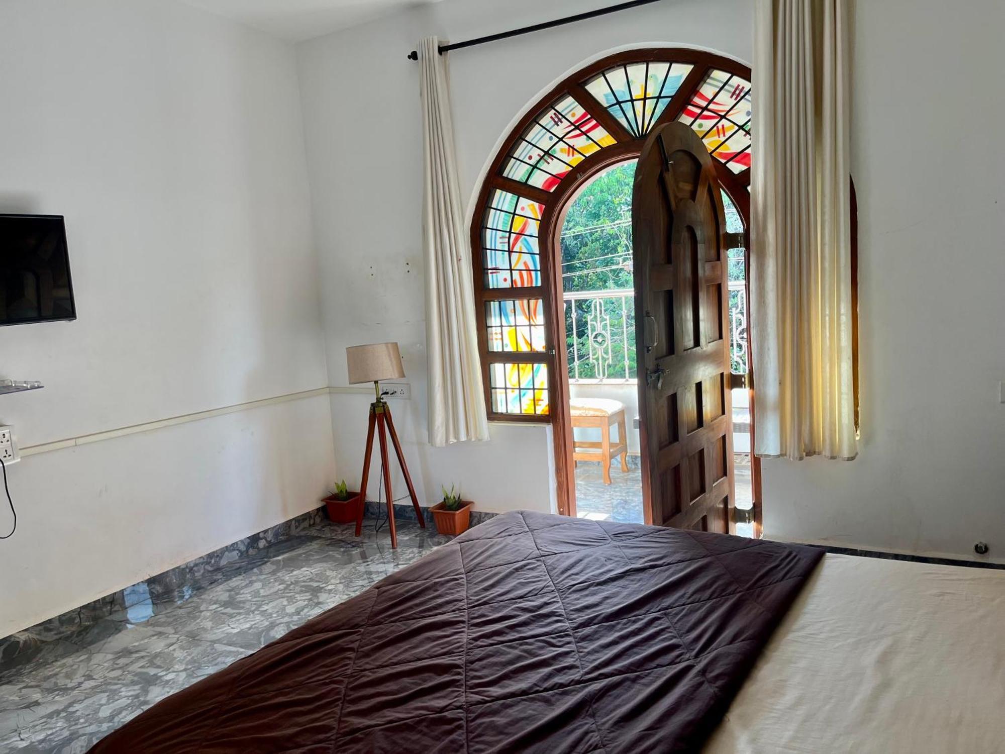 Bed & Breakfast Natures Haven Vagator